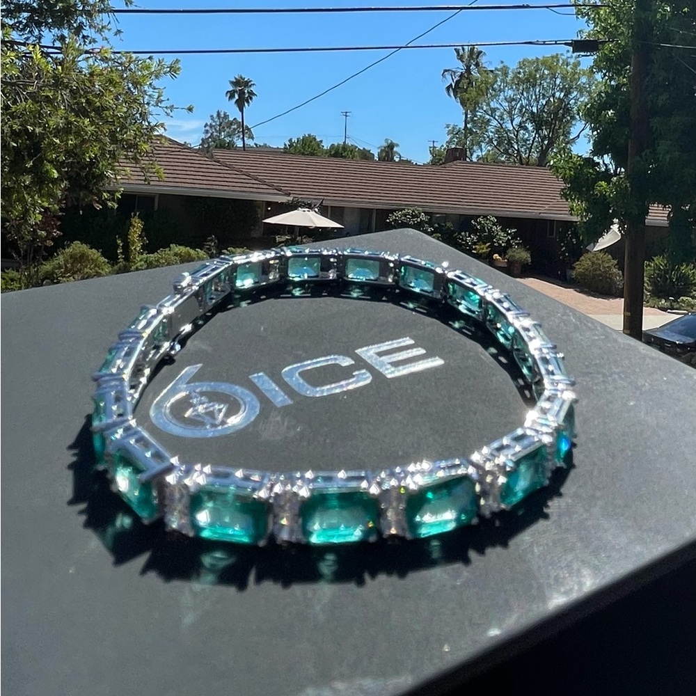 EMERALD RADIANT TENNIS BRACELET + SILVER CHAIN